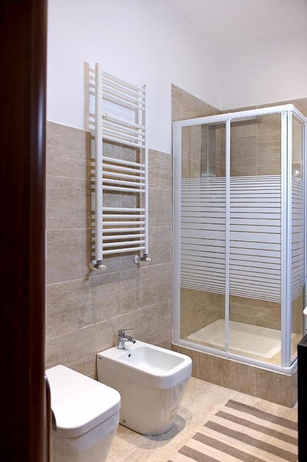 Casa Vacanze Alla Maison ฟิวมิชีโน ภายนอก รูปภาพ